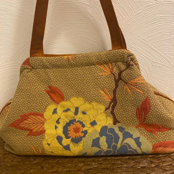 Handbags - Vintage Floral purse